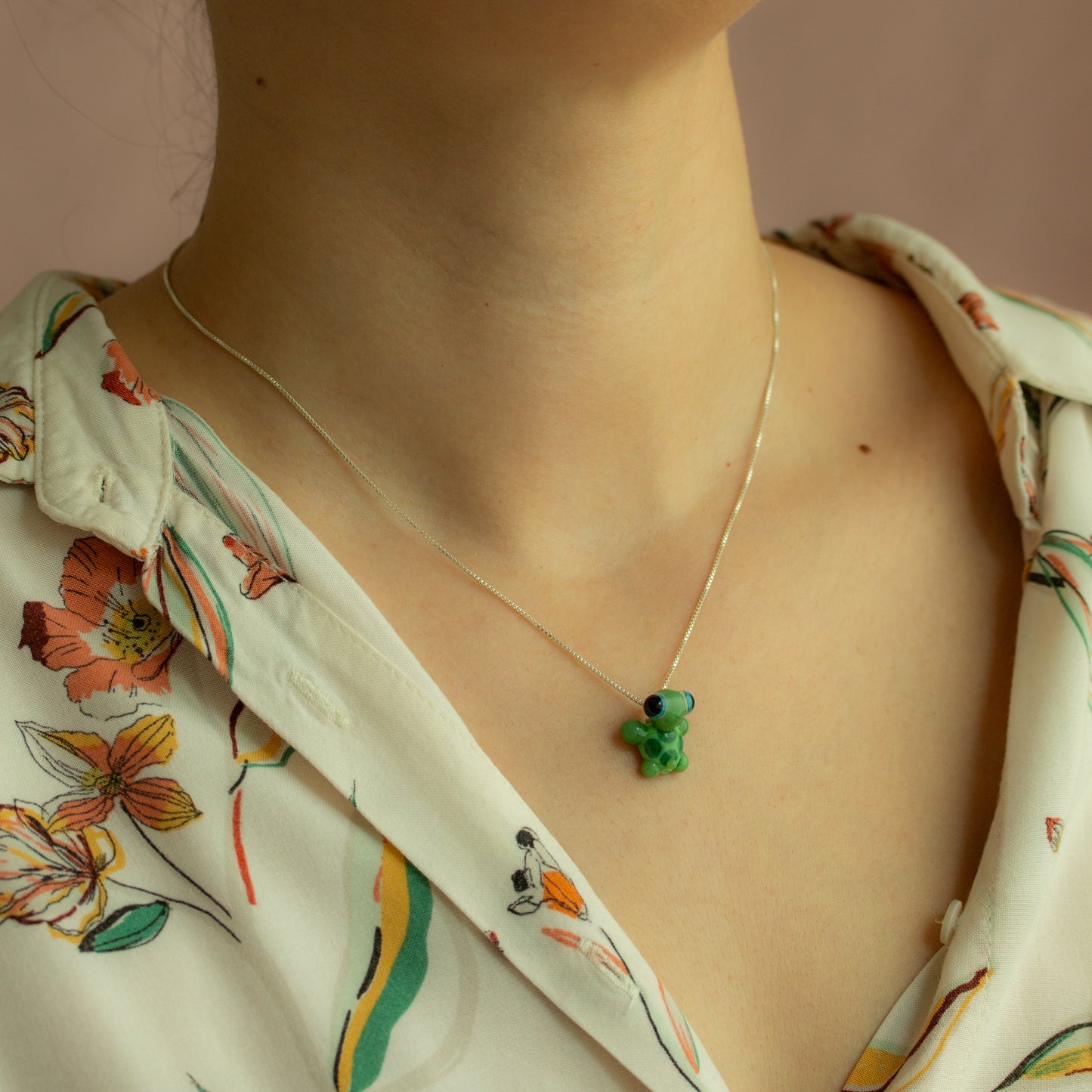 Collar tortuga verde