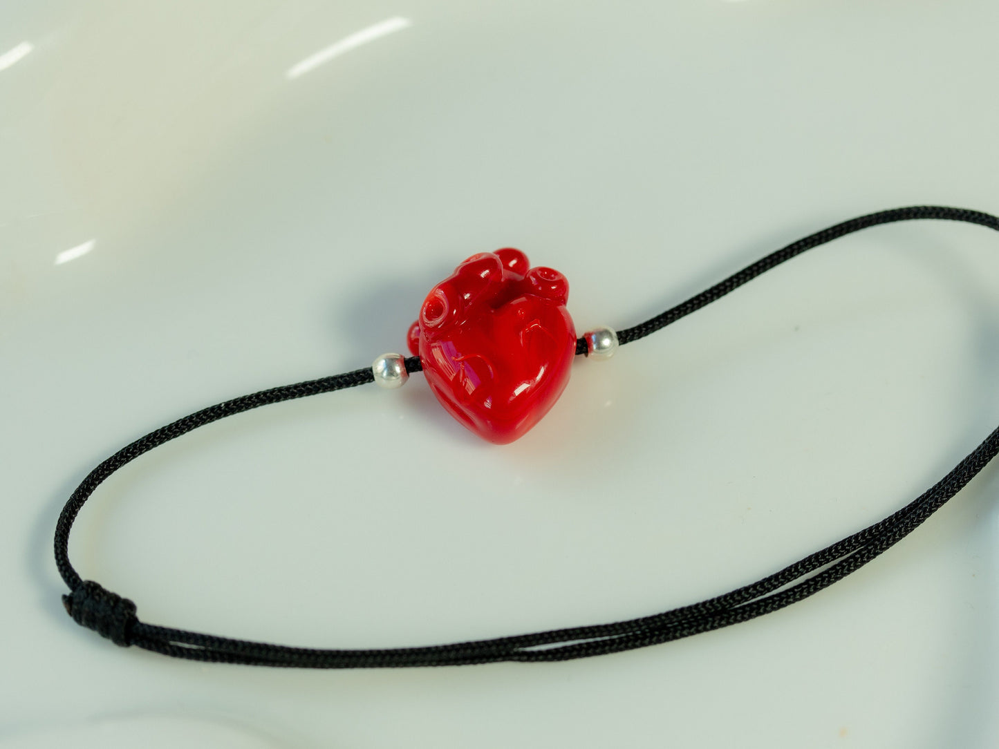 Pulsera corazón anatómico rojo