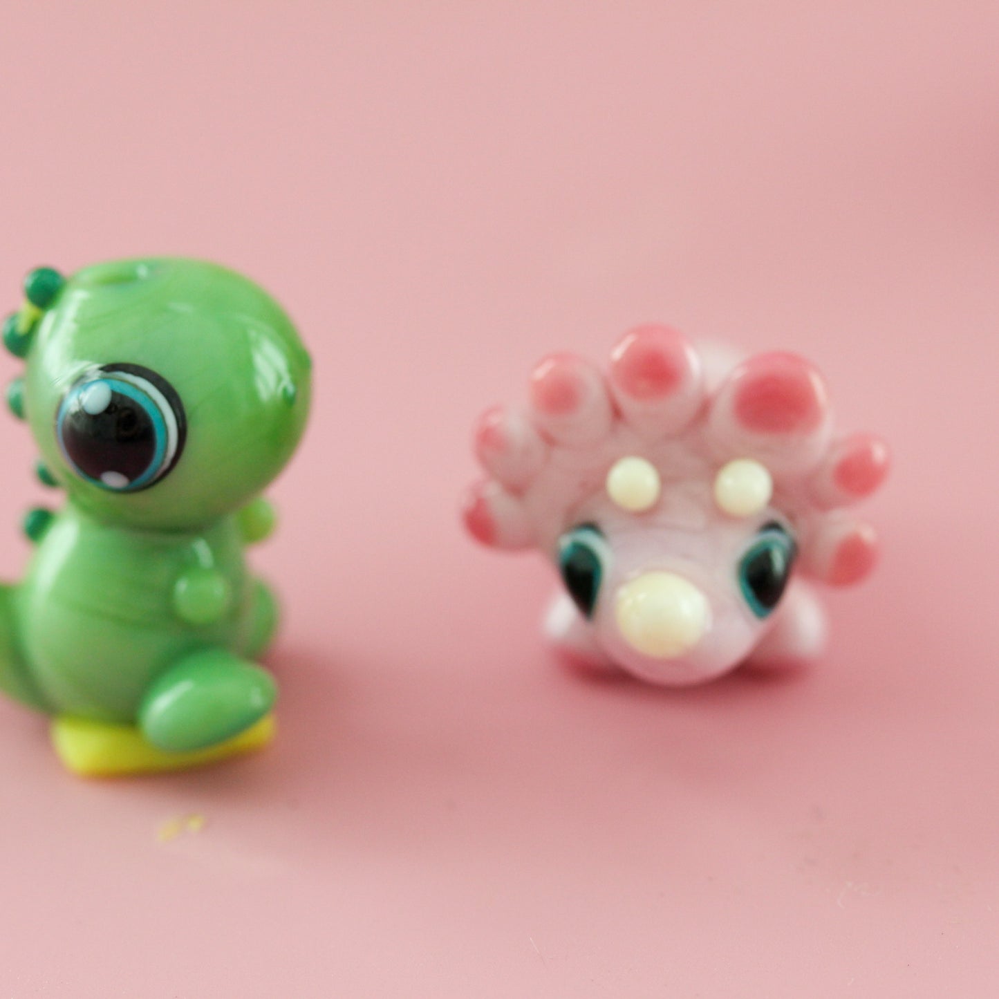 Collar dinosaurio verde