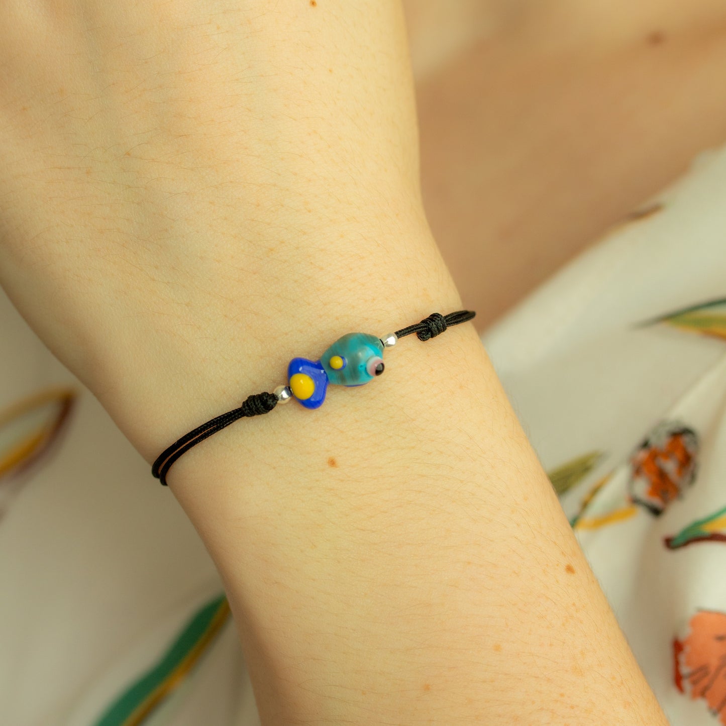 Pulsera pez azul
