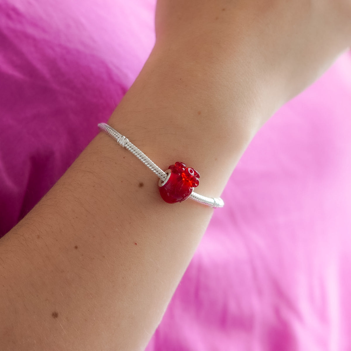 Charm pulsera corazón anatómico