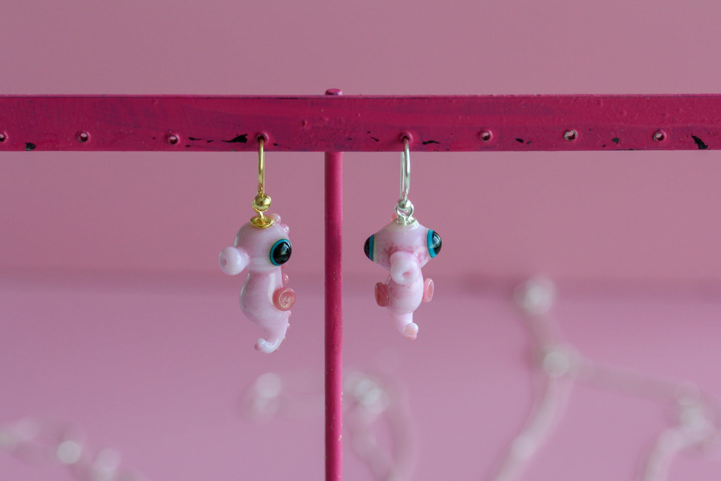 Pendientes caballito rosa