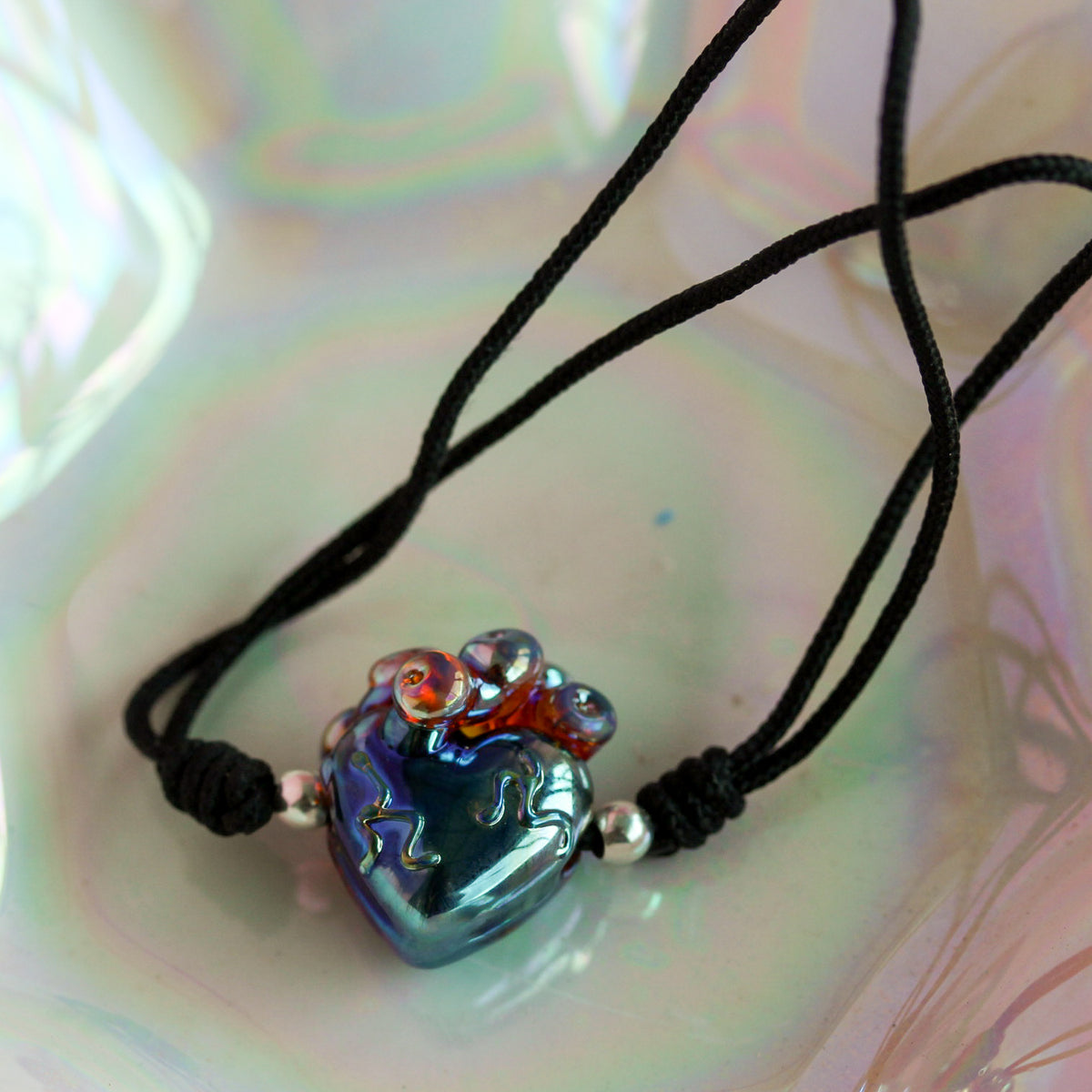 Pulsera corazón anatómico gótico hojalata