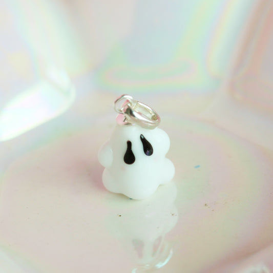 Charm colgante fantasma