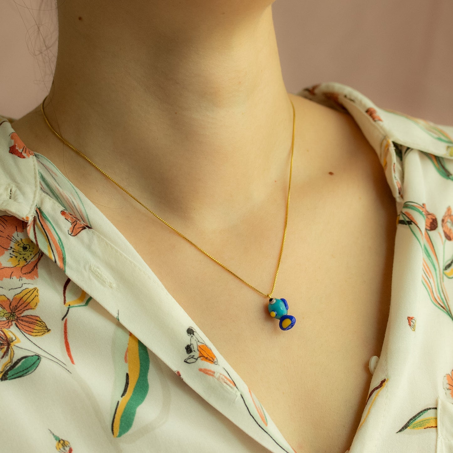 Collar pez azul