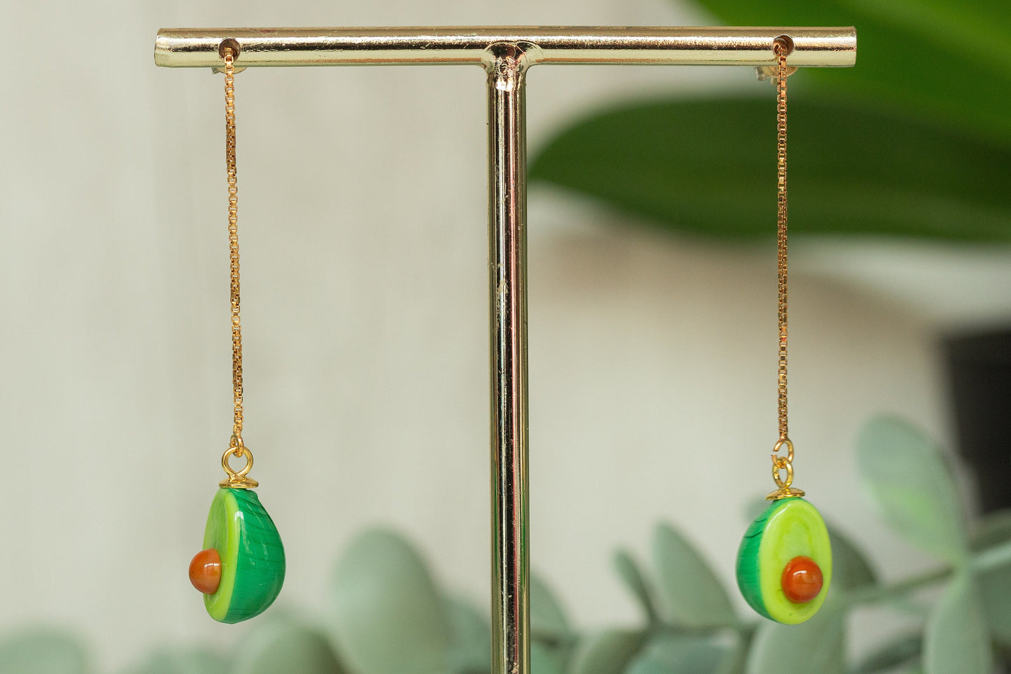 Pendientes con cadena de aguacate