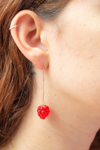 Pendientes cadena dorada de frambuesa