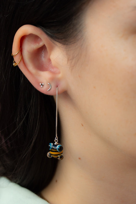 Pendientes con cadena de abeja