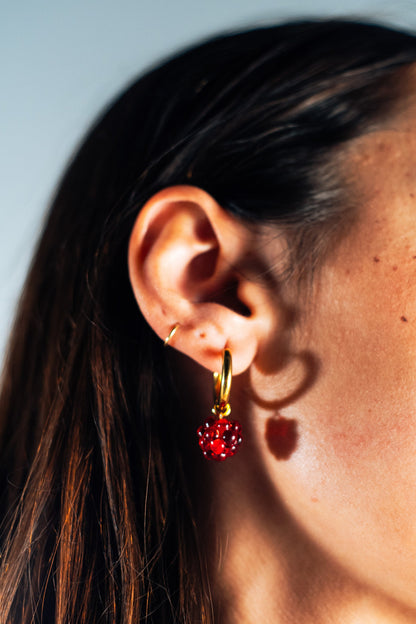 Pendientes aro dorado frambuesa