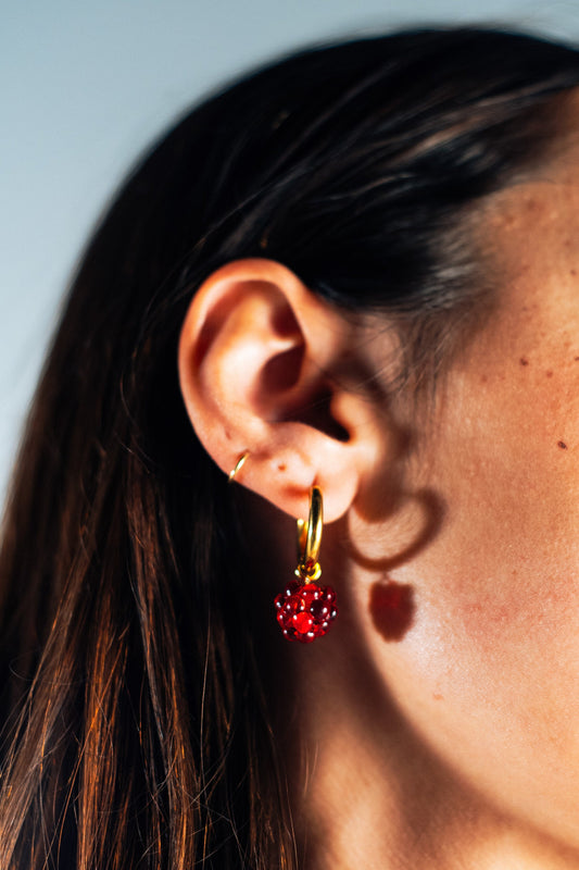 Pendientes aro dorado frambuesa